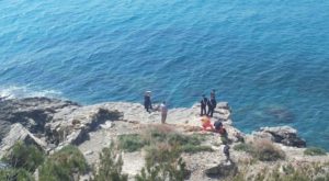 Trovato corpo mutilato nel mare di Trappeto, indagini dei carabinieri