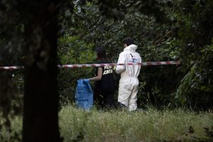 Impiccato a un albero coi polsi legati, a fianco un sacco pieno di ossa: il giallo della morte di Mahmar Amar